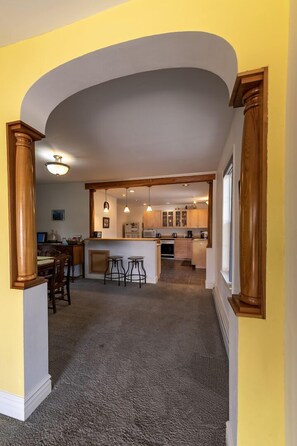 Unclassified image, 3 of 52, button