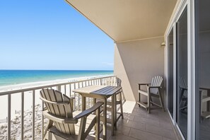 Property grounds - Island Princess 612 - Updated Beachfront 2 Bd Condo with Free Beach Service! (Fort Walton Beach)