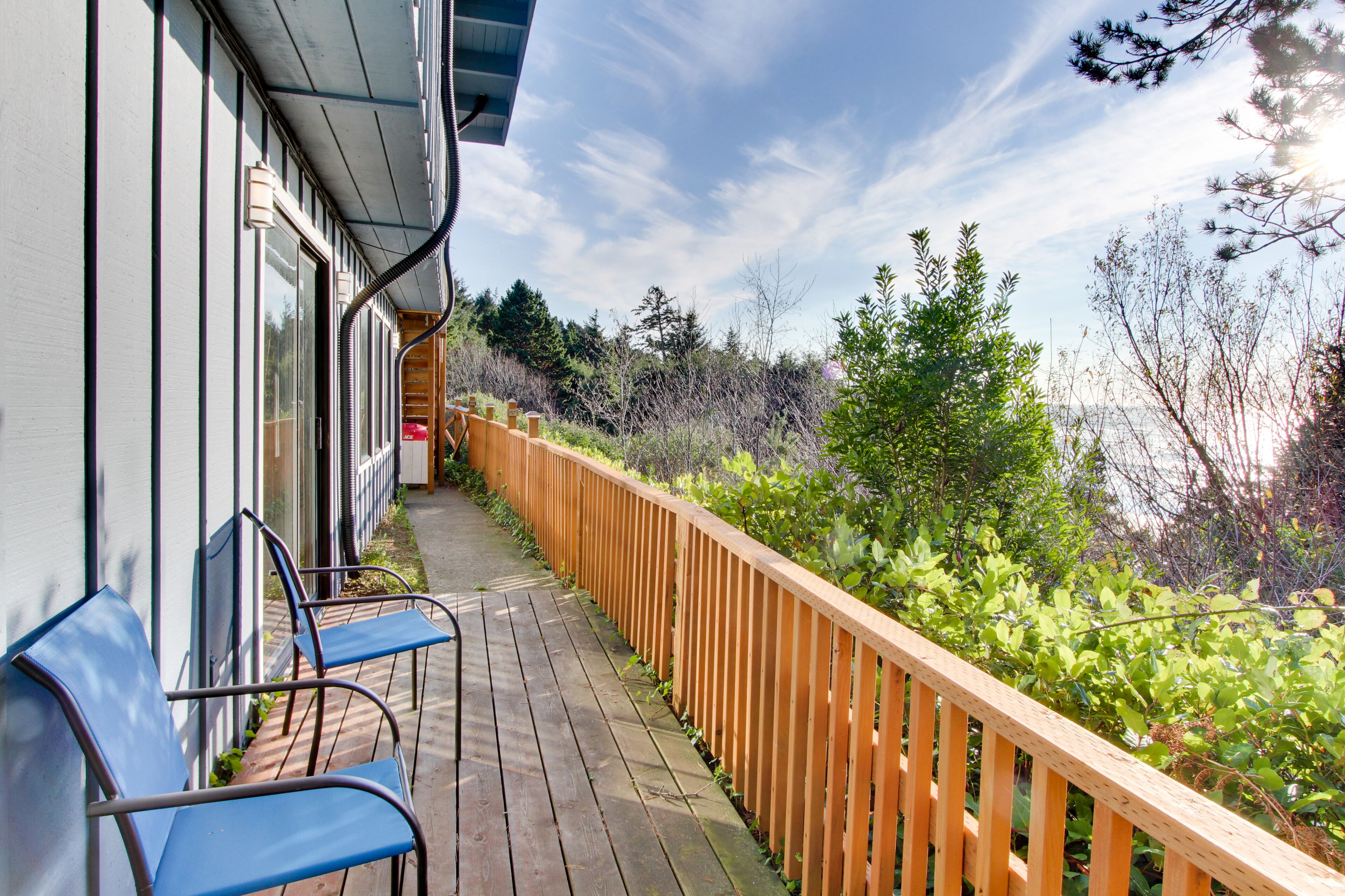 Incredible Dog-Friendly Studio with Easy Beach Access, WiFi