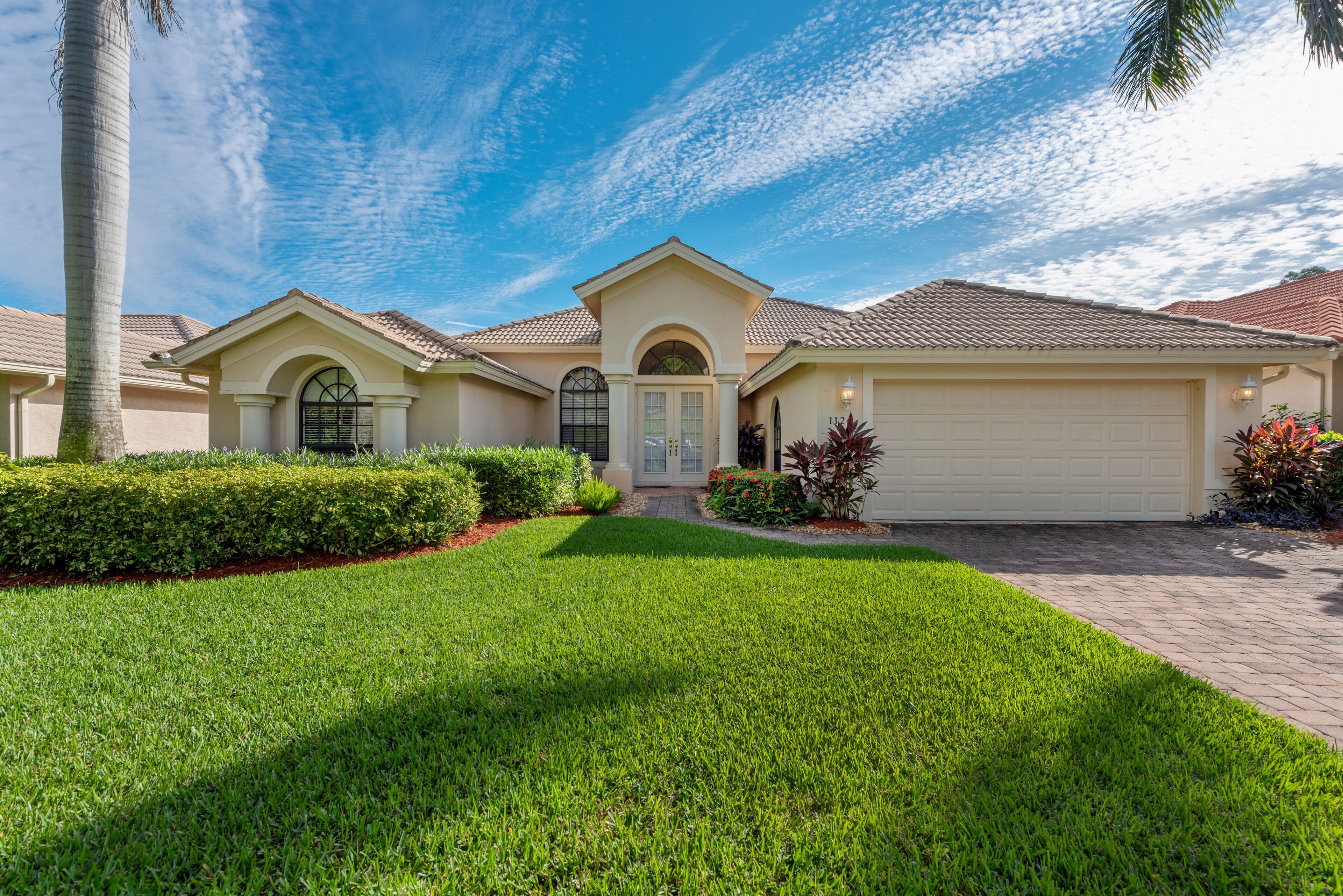 Lakeside paradise with private pool, tennis courts, and more
