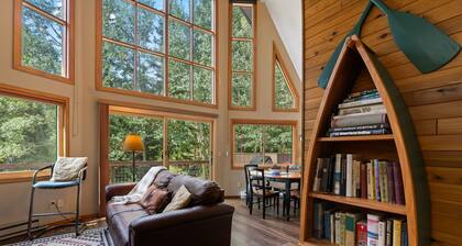 2 dormitorios, 2 baños, paraíso privado cerca a la ciudad!