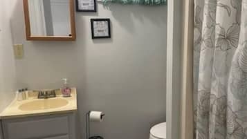 Shower, towels