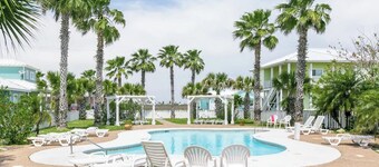 220RD-Island Breeze Ocean View og tilgang til stranden! HDTV, HBO, WiFi og to bassenger!