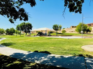 Sport court - Sunset Sands by Mesquite Vacation Rentals: Pet Friendly near Wolf Creek with $510 in free daily activities (Mesquite)