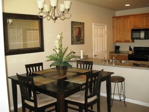 Dining - Sunny Sands by Mesquite Vacation Rentals with 2 Car Garage and $510 in free daily activities (Mesquite)