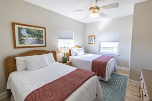 4 عدّة غرف نوم وواي فاي وملاءات أسرّة