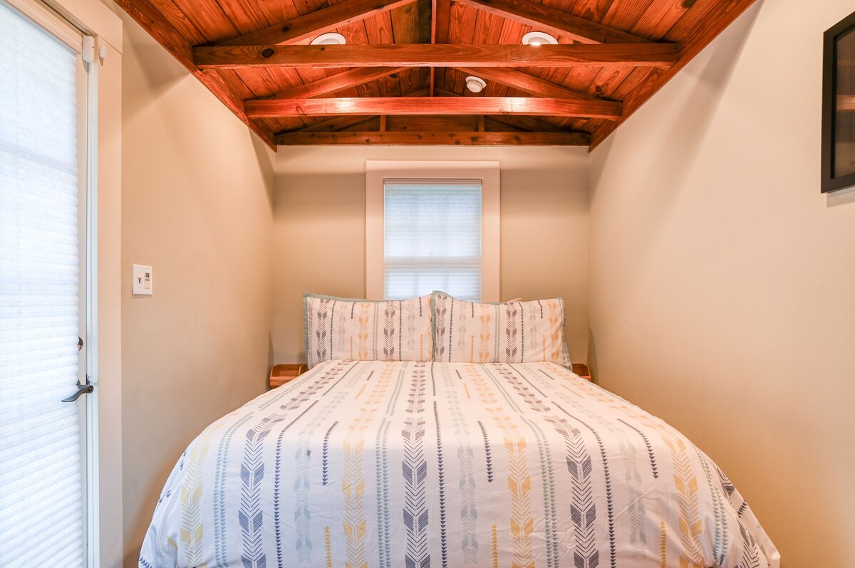 Photo 17 of Historic Downtown Cottage with Private/Heated Pool! Walk to everything!