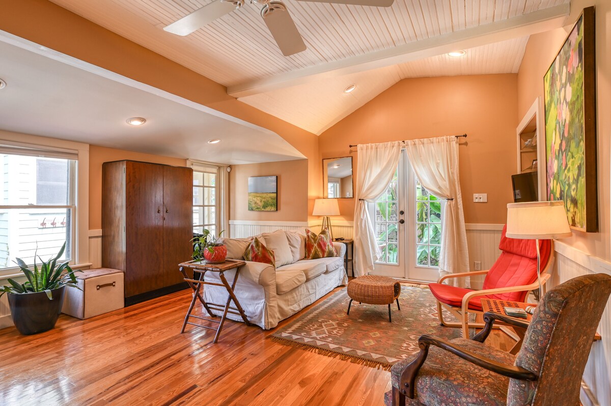 Photo 7 of Historic Downtown Cottage with Private/Heated Pool! Walk to everything!