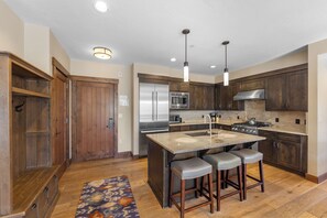 Fridge, microwave, oven, stovetop - Located on Main Street in Breckenridge, Just Mins From Lifts, Shops & Dining (Breckenridge)