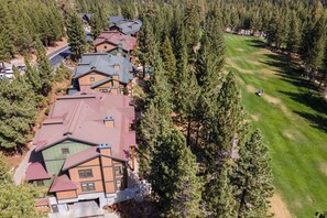 Exterior - Golf Course Townhome, Views & Spa 320 (Mammoth Lakes)