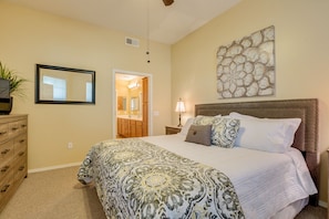 2 bedrooms, iron/ironing board, free WiFi, bed sheets