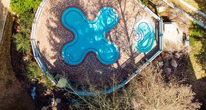 Heated Pool, Hot Tub & Fitness! Park City Snow Flower Condo