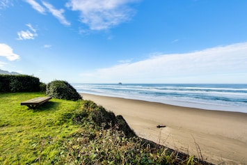 Image of Comfy oceanfront home three blocks to the beach with amazing views - dogs OK