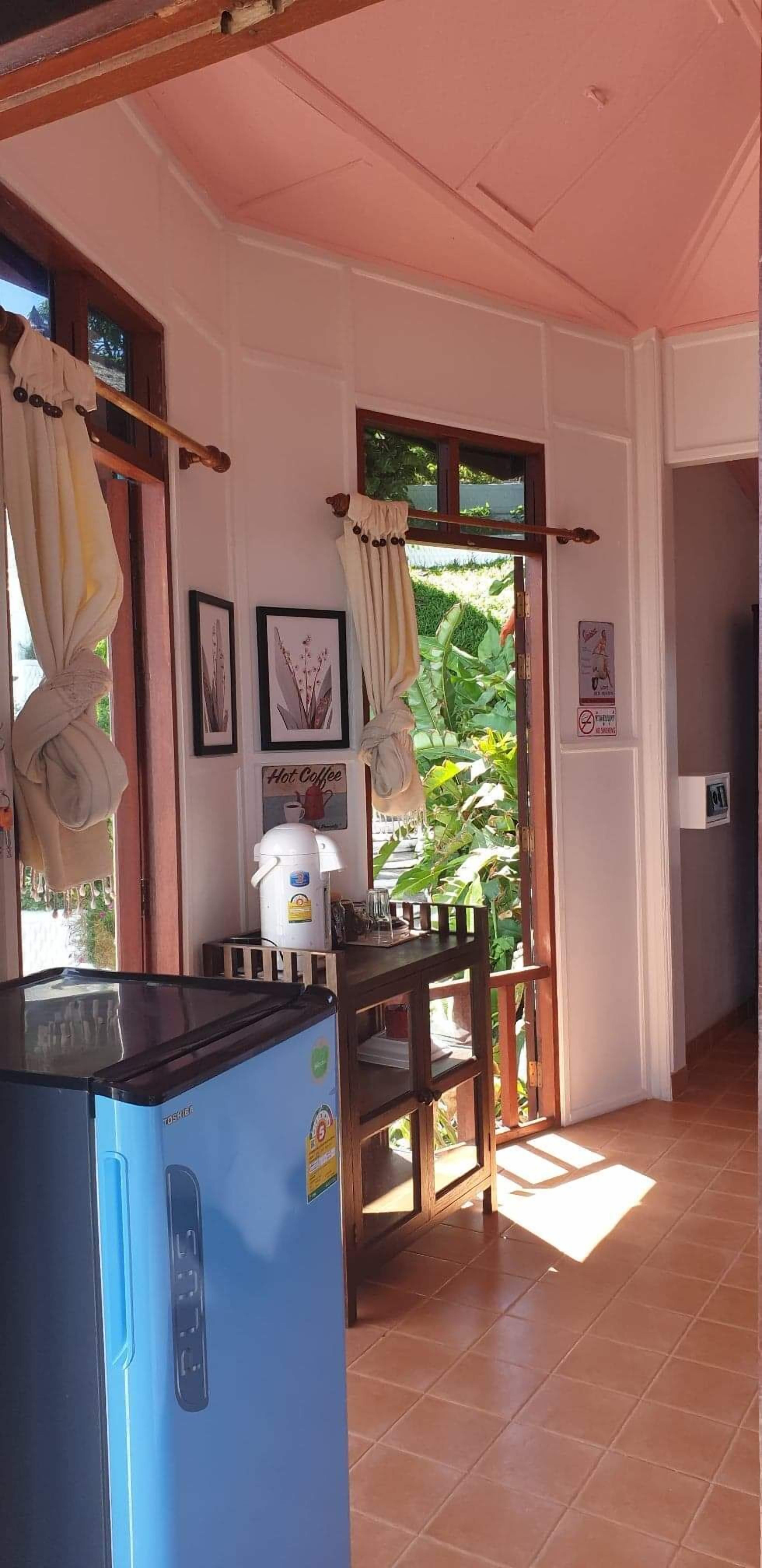 triple bungalow beach front | hypo-allergenic bedding, minibar, in-room safe, desk