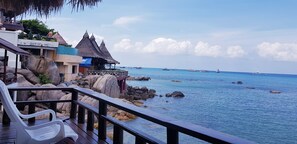 Deluxe Triple Bungalow Beach Front | Näkymä parvekkeelta