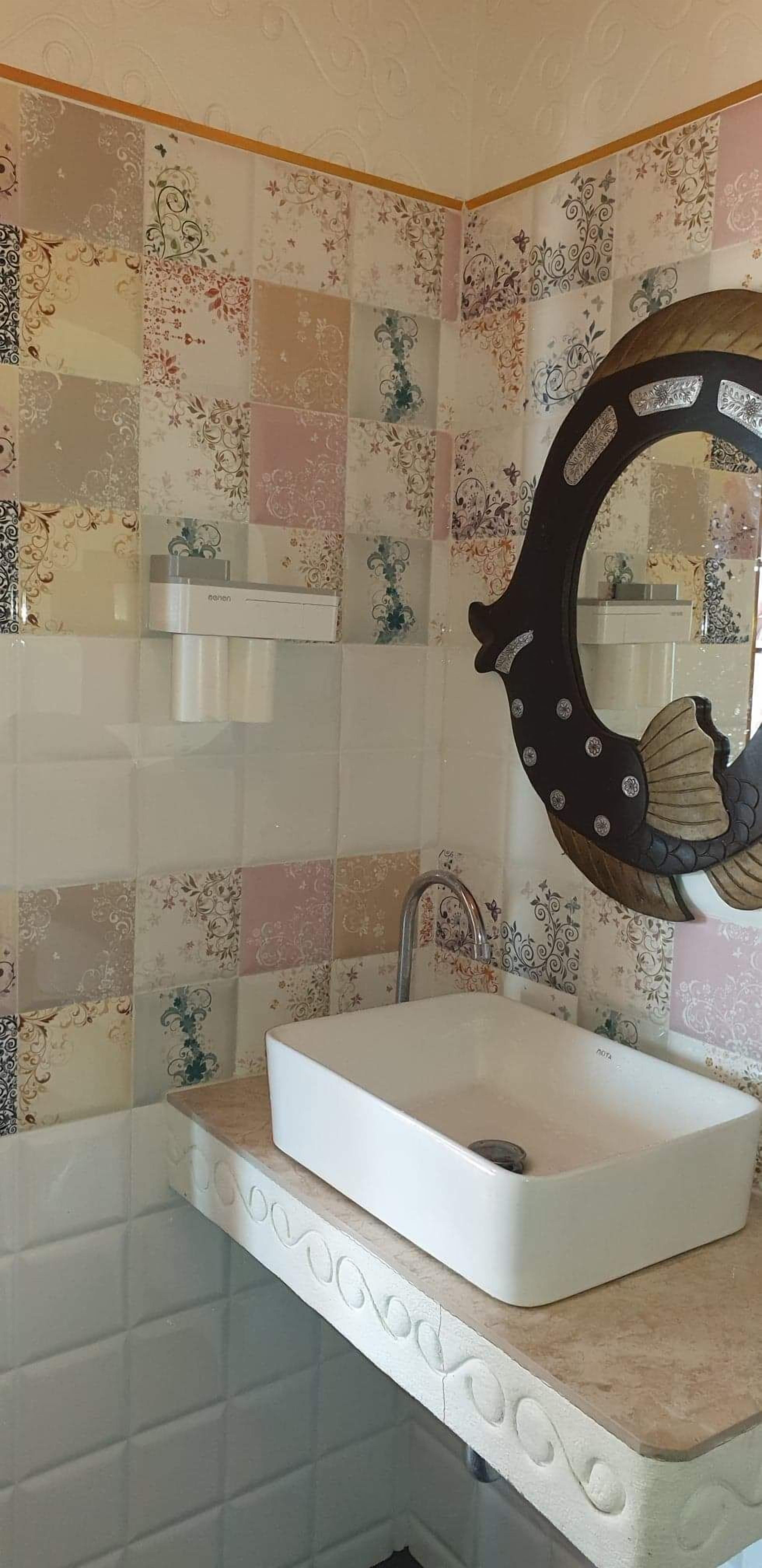 triple bungalow beach front | bathroom | shower, free toiletries, hair dryer, towels