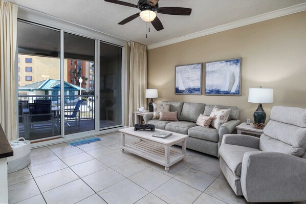 Smart TV, offices - Azure 120🌊Gulf Front Resort🏖️Beach Service (Fort Walton Beach)
