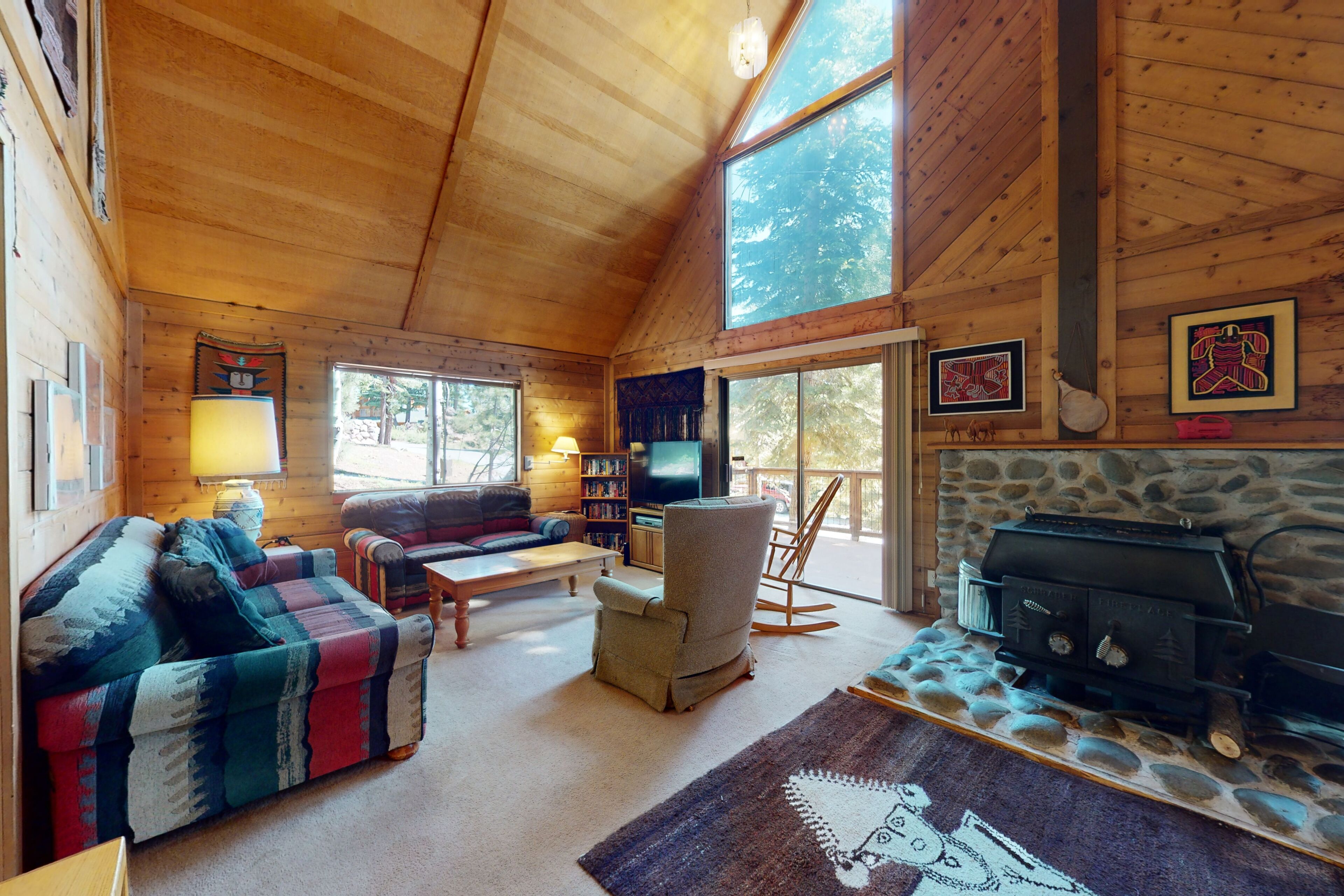 Unique & Cozy Cabin in the Woods with Private Hot Tub & Shared Pool - Dogs OK