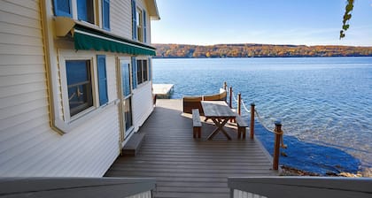 Edgewater Escape - Beautifully Remodeled Cottage on Keuka's East Side!