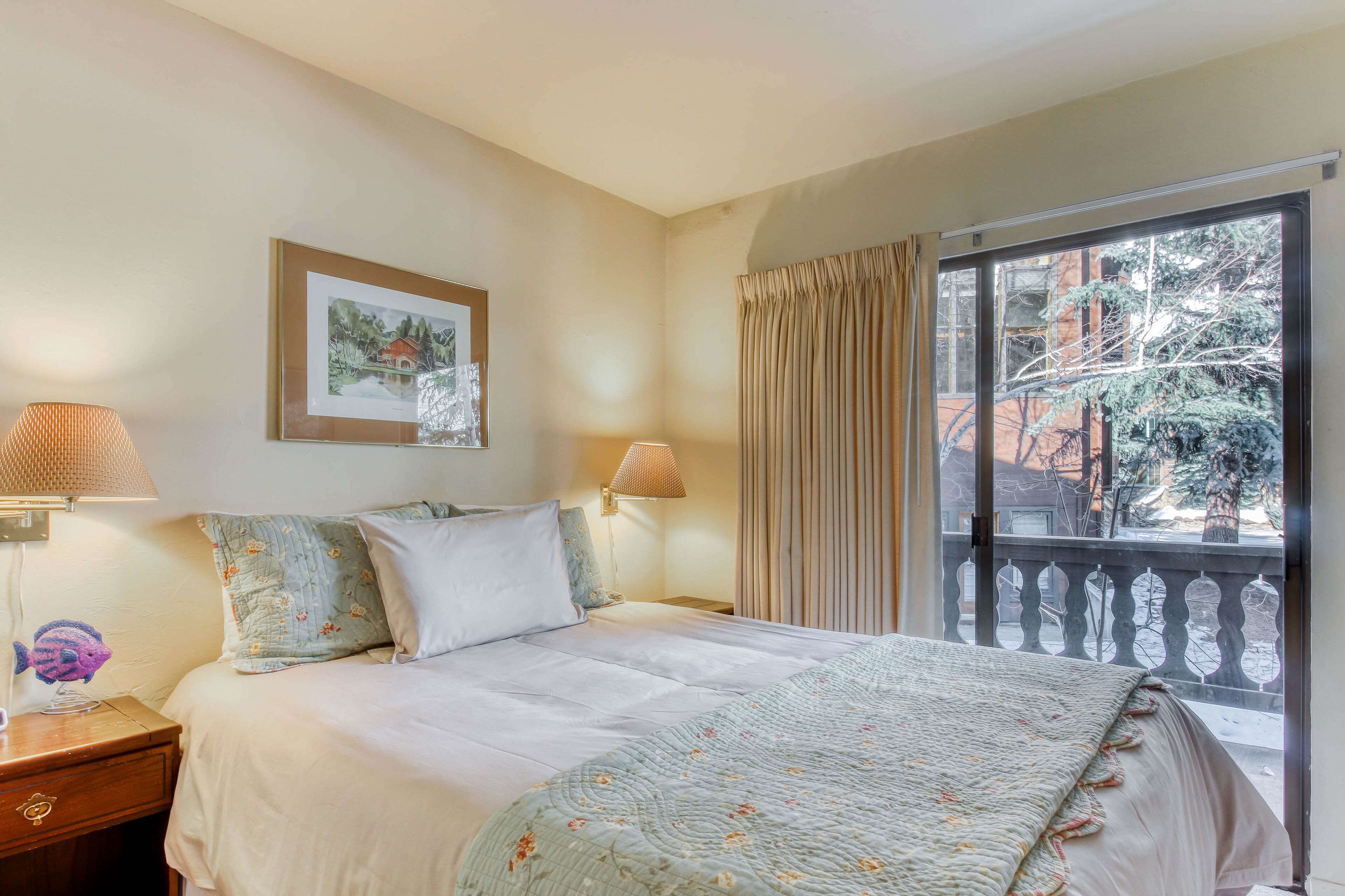 1 多间卧室、熨斗/熨衣板、上网接入、床单