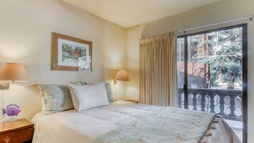 1 多间卧室、熨斗/熨衣板、上网接入、床单