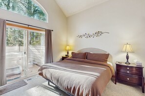 3 bedrooms, iron/ironing board, Internet, bed sheets