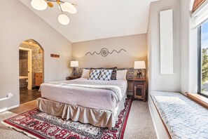 4 Schlafzimmer, Bügeleisen/Bügelbrett, kostenloses WLAN, Bettwäsche