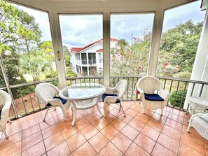Outdoor dining - Villa close to beach Includes 6-Seat Golf Cart! 5257 TS (Miramar Beach)
