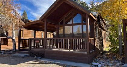 Cozy "Chalet" Stil Cabin in Three Rivers Resort