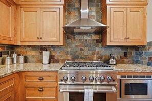 Fridge, microwave, oven, stovetop - Awbrey - Amazing! Steps to Downtown & River, Gorgeous, Newer, A/C (Bend)
