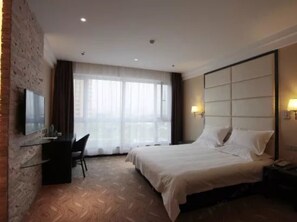 Superior Double Room | Desk, blackout drapes, free WiFi - Greentree Inn Weihai International Beach (Weihai)