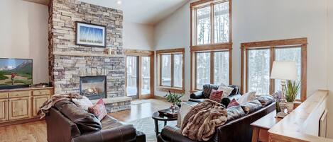 TV, peis og fotballspill