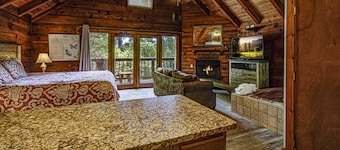 1 Chambre Log Cabin Ă distance de marche Gatlinburg Community Center
