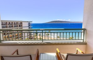 Property grounds - Maui Resort Rentals: Marriott's Maui Ocean Club Oceanfront Studio Villa (Lahaina)