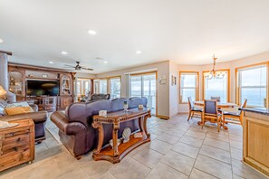 TV, fireplace, DVD player, table tennis