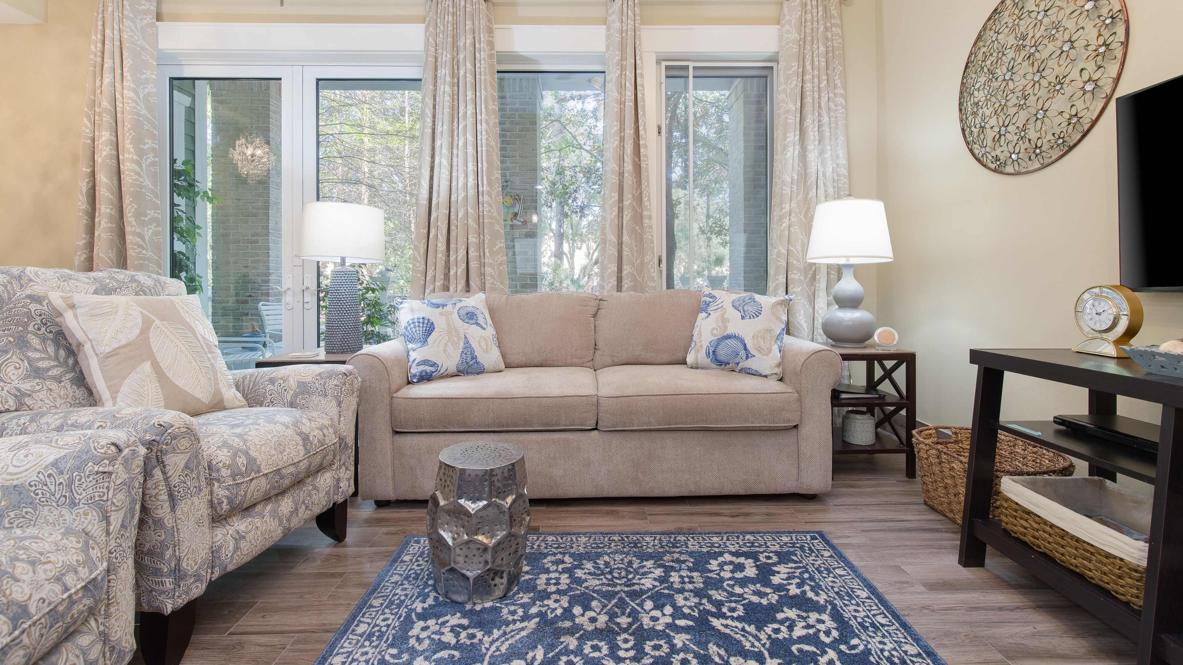 1st Floor Baytowne Wharf! Beach Tram, Tropical Pool, Hot Tub, Patio, Tennis!!