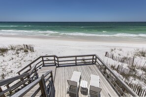 On the beach - Family favorite, Gulf Front, "Breen House" on Dune Allen Beach (Santa Rosa Beach)