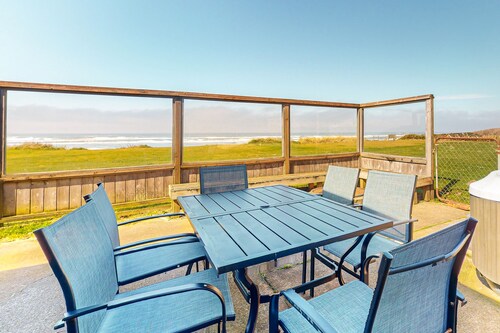 Dog-friendly oceanfront beach home w/ private hot tub and stunning ocean views