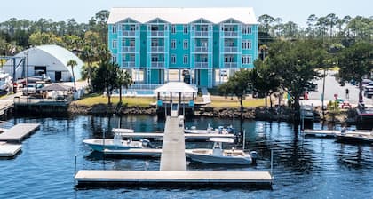 Waterfront Rivers Edge Condo #2D-Bldg 1 *ASSIGNED BOAT SLIP & COVERED PARKING!!