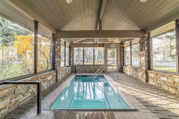 Pool - Snowcreek Pet Friendly Condo Golf Access 352 (Mammoth Lakes)