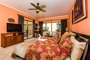 3 chambres, fer et planche à repasser, lit parapluie, Wi-Fi gratuit