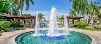 Perfect Location, overlooking Greens, access to all amenities.