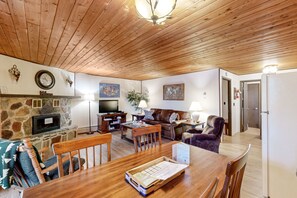 TV, DVD player - Dog-friendly, lake-view condo with pool, hot tub & nearby beach - near parks (Whitefish)