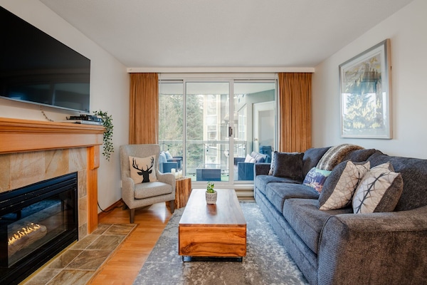 Welcome to 411 Woodrun! Step into your Whistler home-away-from-home.