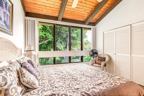 2 bedrooms, iron/ironing board, Internet, bed sheets