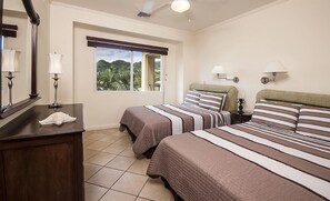 3 bedrooms, iron/ironing board, Internet, bed sheets - Luxury Condo, Great Sport Fishing, Beach Club & Amenities. (Herradura)