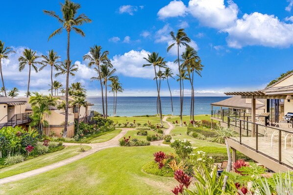 Terrace/patio - Tranquil Ground-Floor Retreat: Wailea Elua 105, Set in an Enchanting Property (Wailea-Makena)
