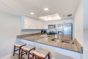 Fridge, microwave, oven, stovetop - Direct Beach Views, 3/3 TV's in All Rooms, Pool/Hot Tub - 505 (Redington Shores)