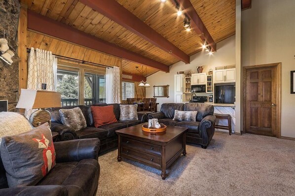 Fireplace, DVD player