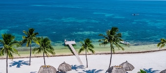 Hundevennlig, hav duplex med privat strand tilgang og dock!